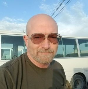 Meet your Posher, Carl